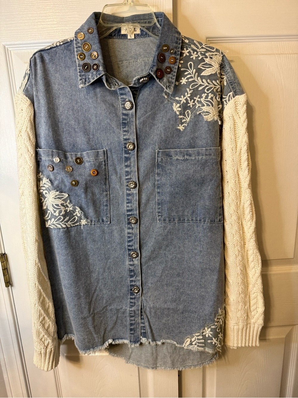 POL Denim Jean Jacket with Cream Knit Sleeves & White Embroidery
